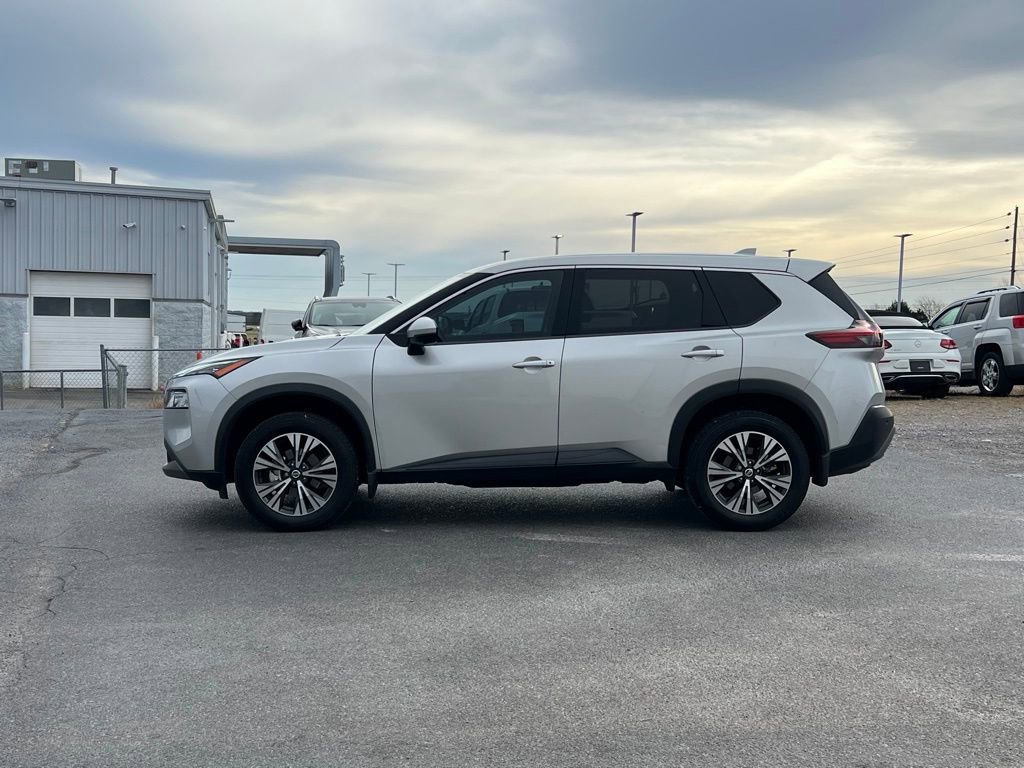 Used 2021 Nissan Rogue SV image 8