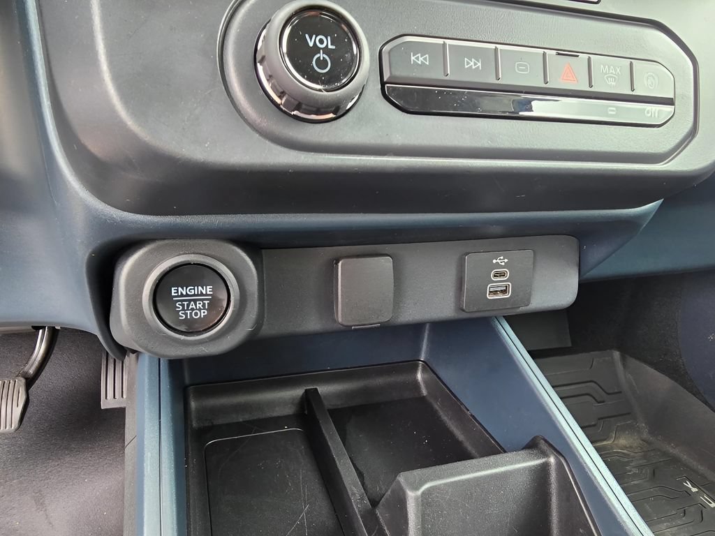 Used 2025 Ford Maverick Lobo AWD/4WD image 19
