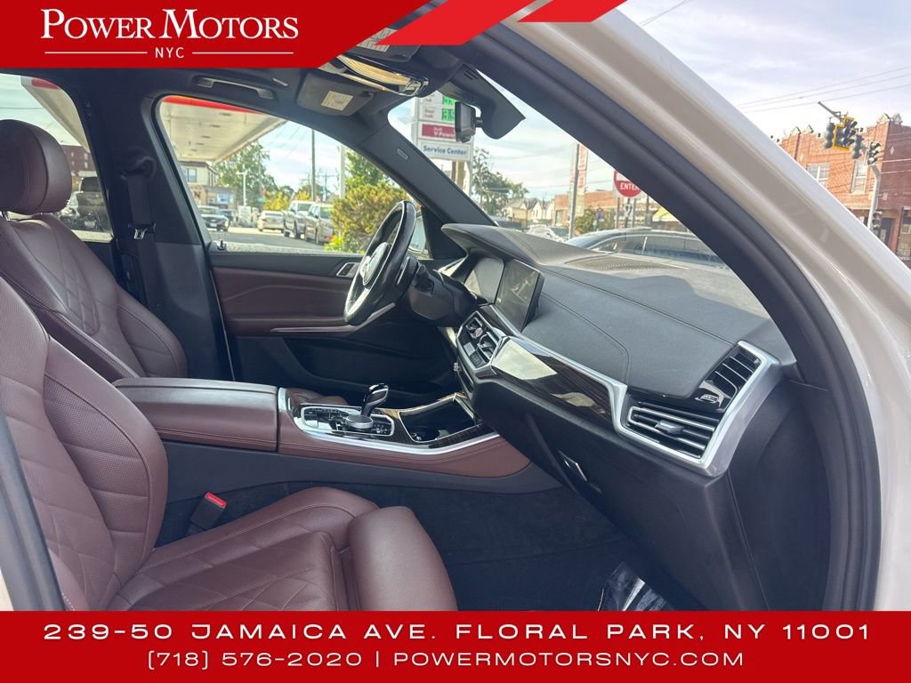 Used 2023 BMW X5 xDrive40i w/ M Sport Package image 13