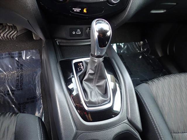 Used 2019 Nissan Rogue SV image 21
