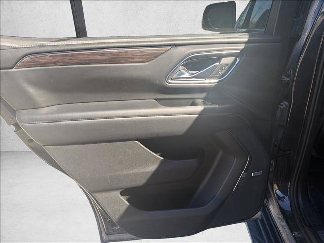 Used 2023 Chevrolet Tahoe LT w/ Luxury Package AWD/4WD image 18