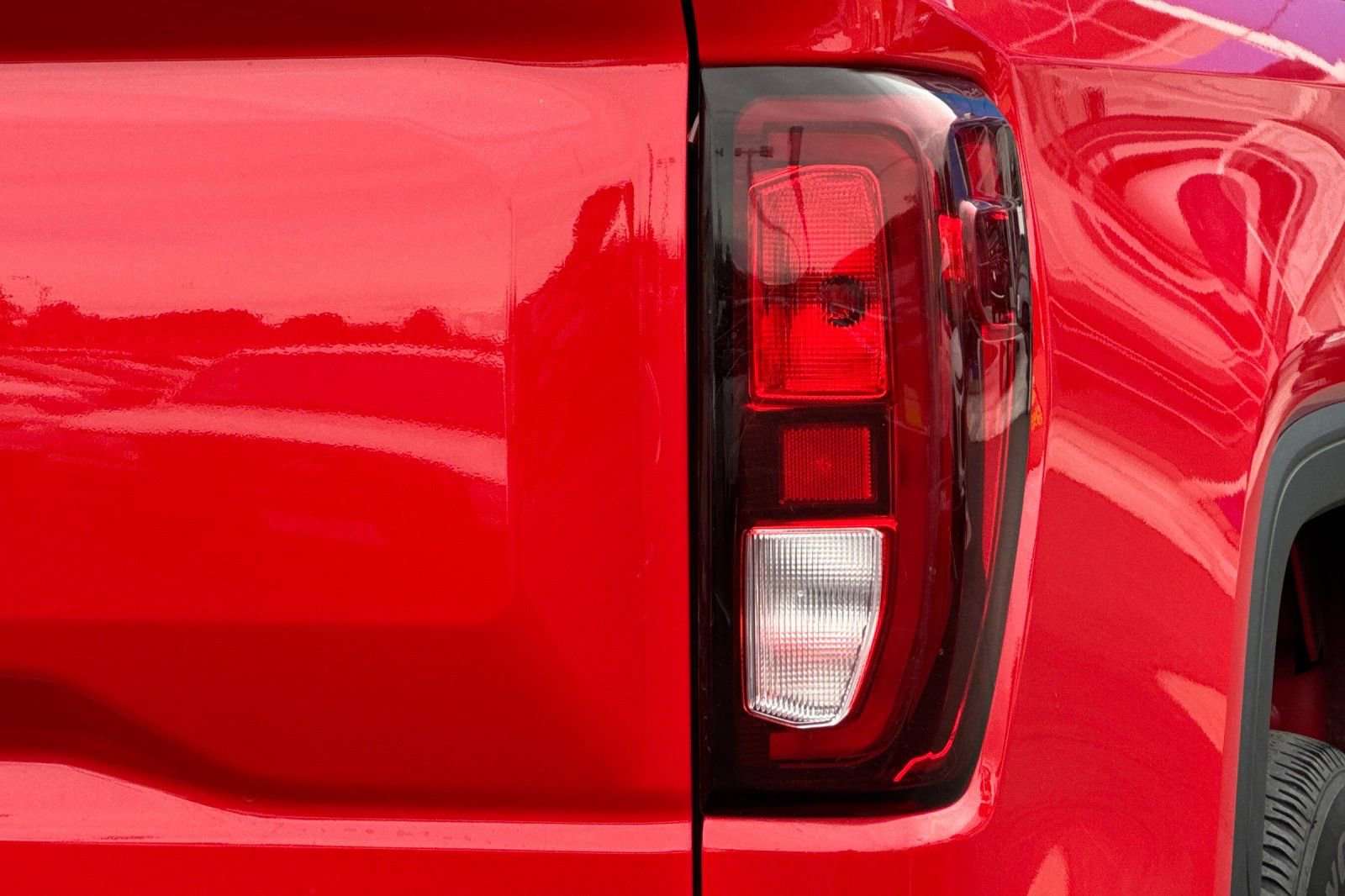 Used 2023 GMC Sierra 1500 SLE image 46