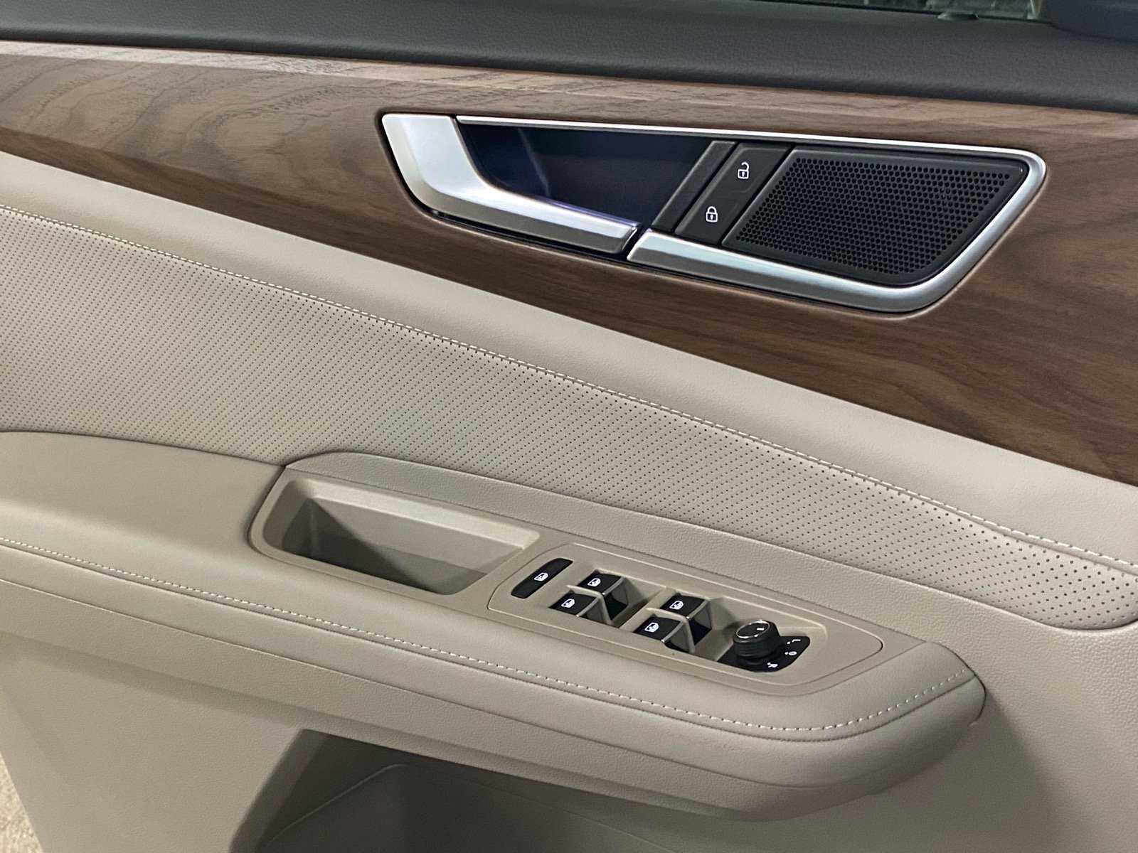 New 2026 Volkswagen Atlas SE AWD/4WD image 11