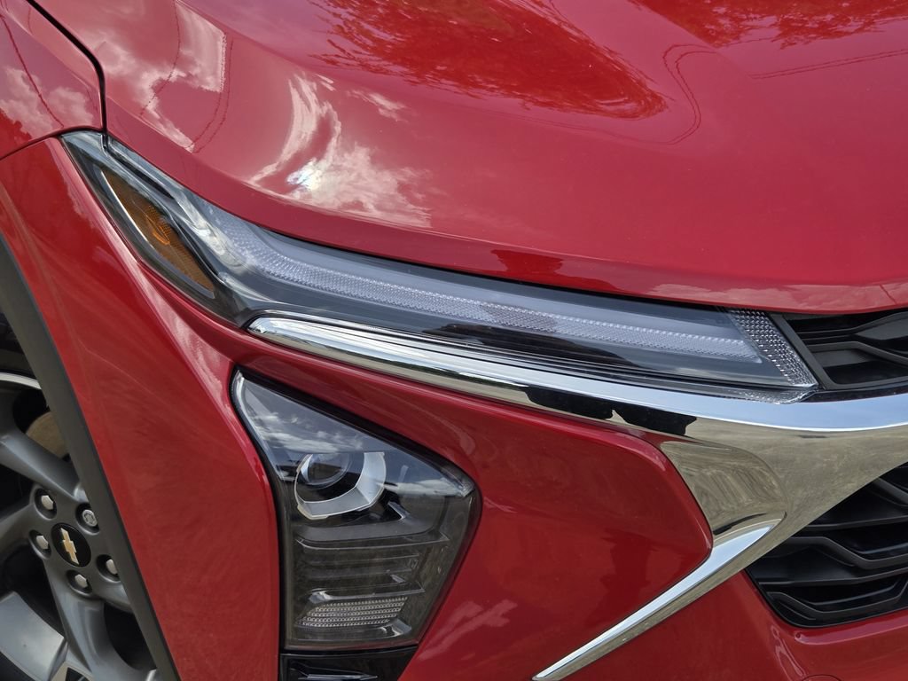New 2026 Chevrolet Trax LT w/ Driver Confidence Package FWD image 10