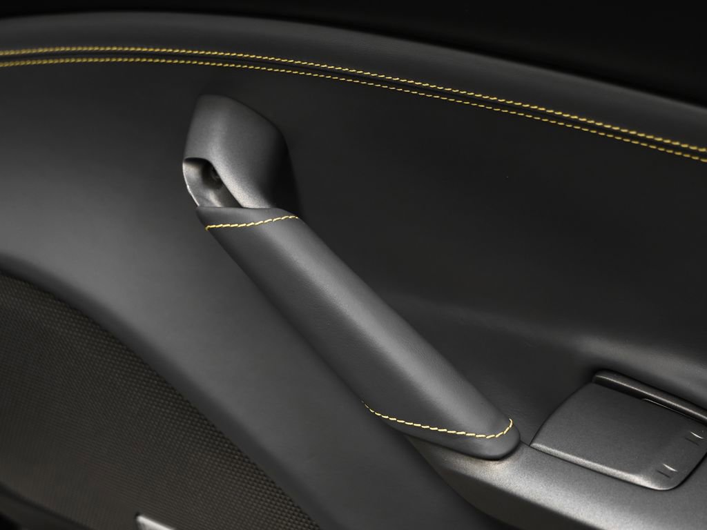 Used 2017 Ferrari 488 Spider image 30