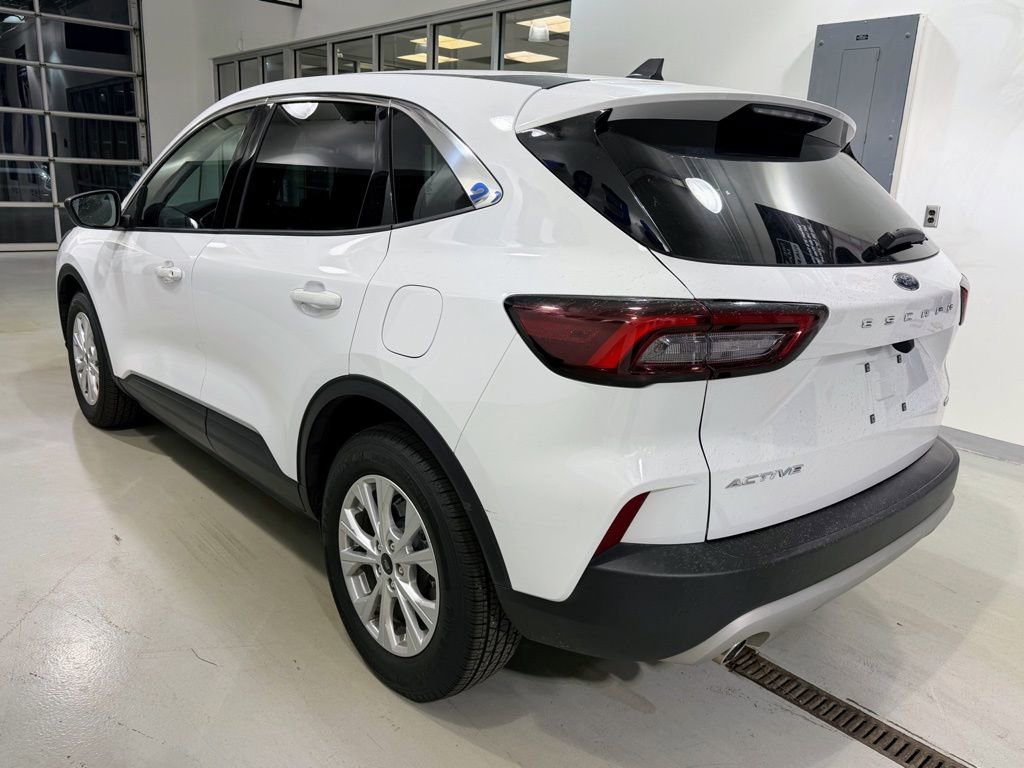 Used 2023 Ford Escape Active image 5