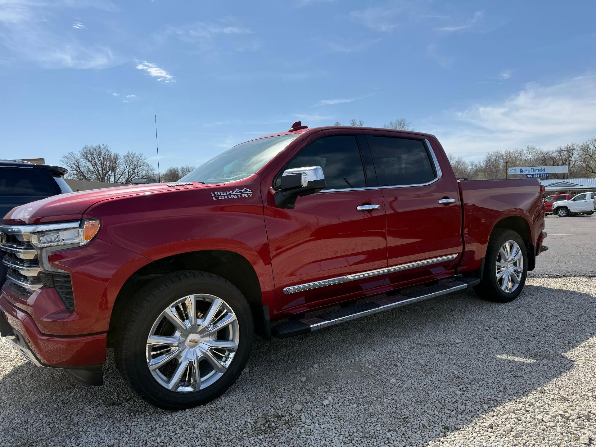 Used 2024 Chevrolet Silverado 1500 High Country w/ Technology Package image 2