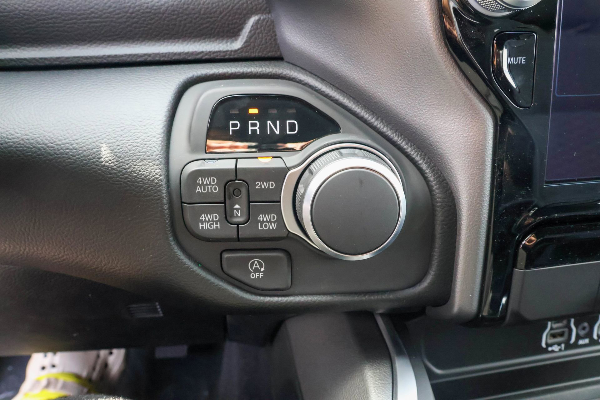 New 2026 RAM 1500 Big Horn AWD/4WD image 19