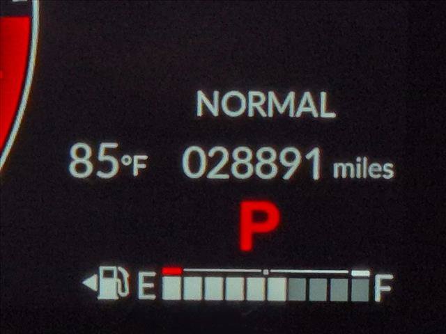 Used 2024 Honda HR-V EX-L image 11
