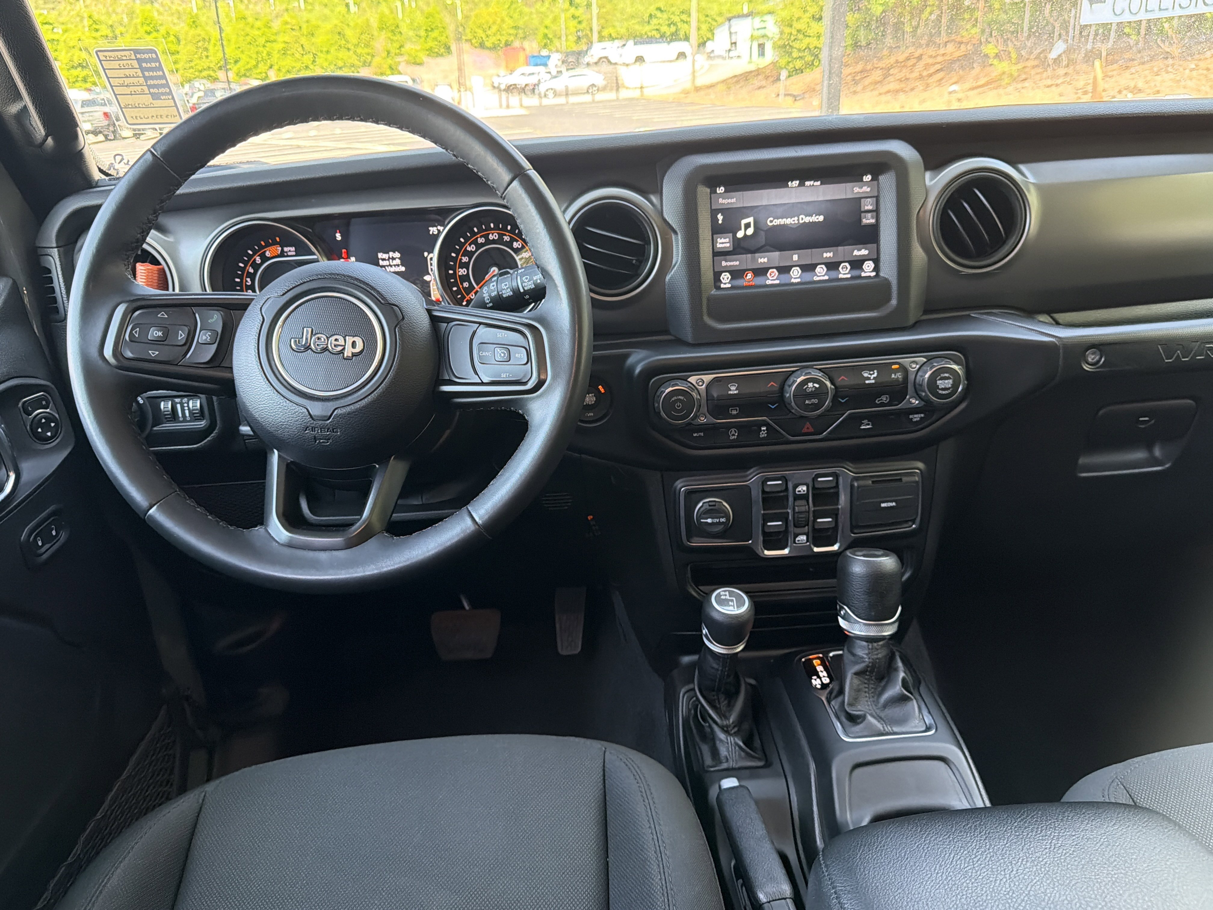 Used 2022 Jeep Wrangler Unlimited Sport AWD/4WD image 27