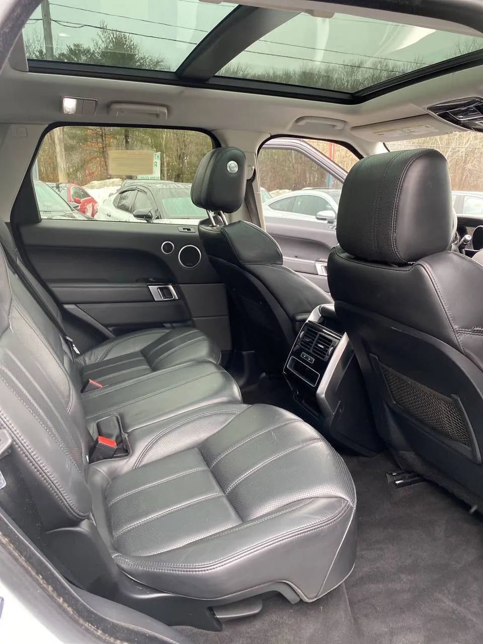 Used 2017 Land Rover Range Rover Sport HSE AWD/4WD image 24