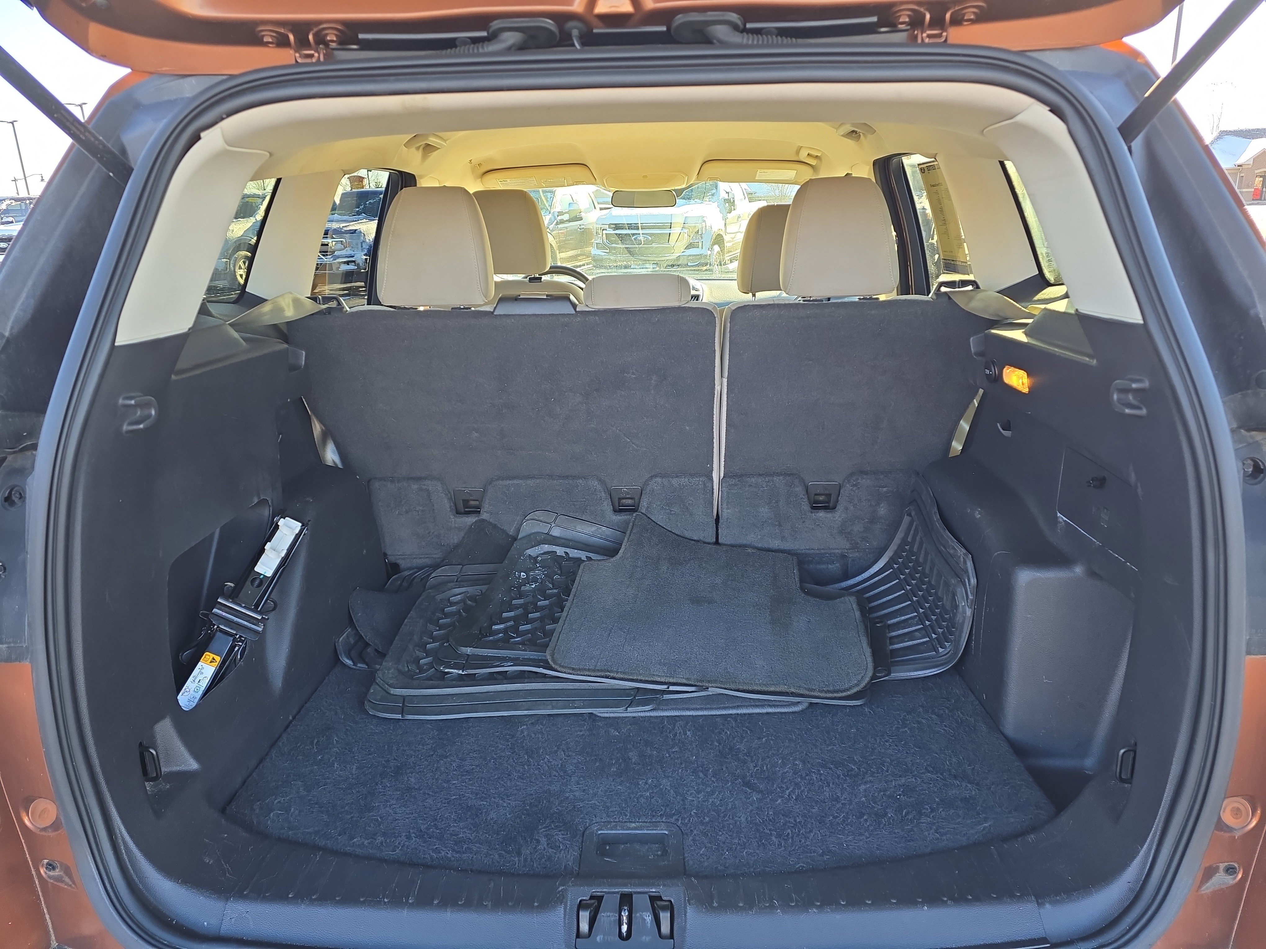 Used 2017 Ford Escape SE image 8