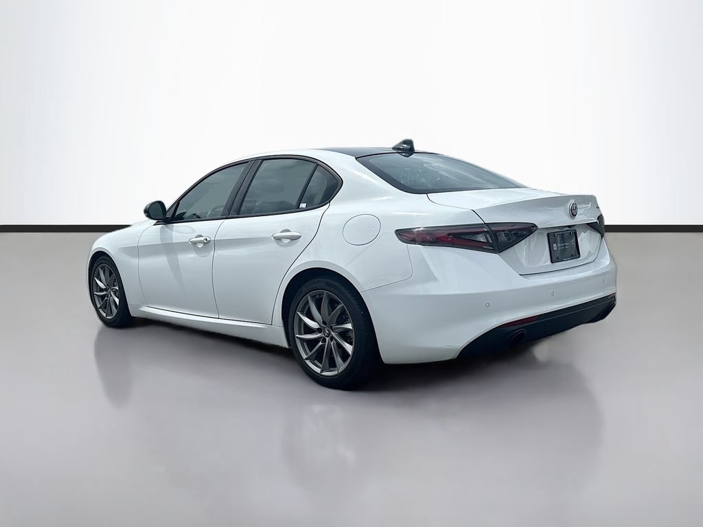 Used 2024 Alfa Romeo Giulia Sprint RWD image 5