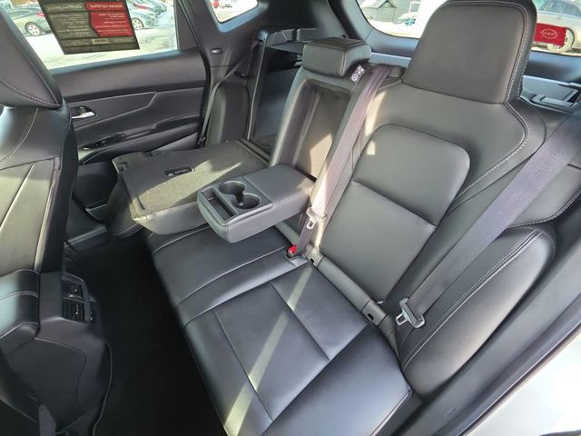 Certified 2025 Nissan Murano SV image 23