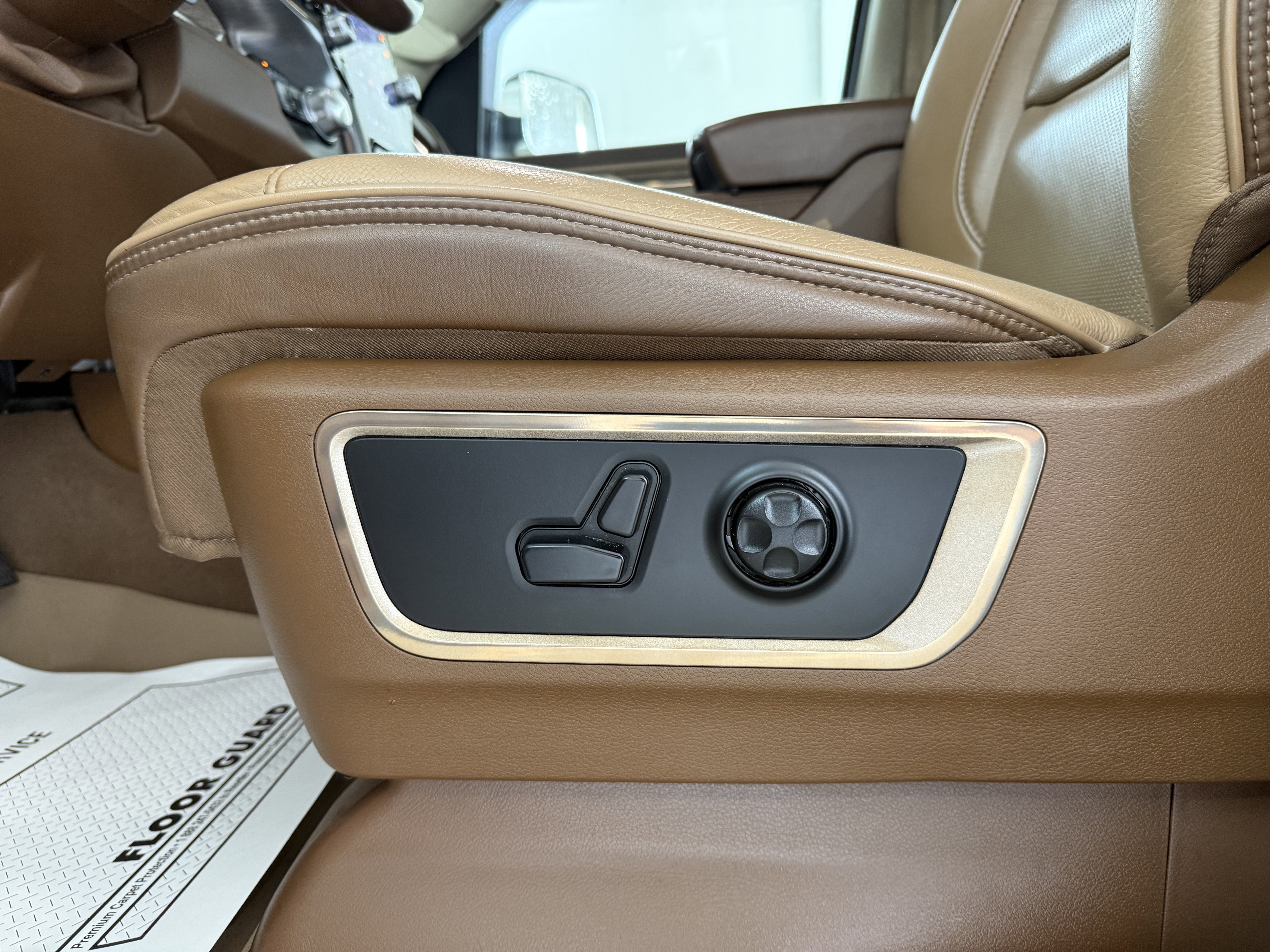 Used 2019 RAM 1500 Limited image 17