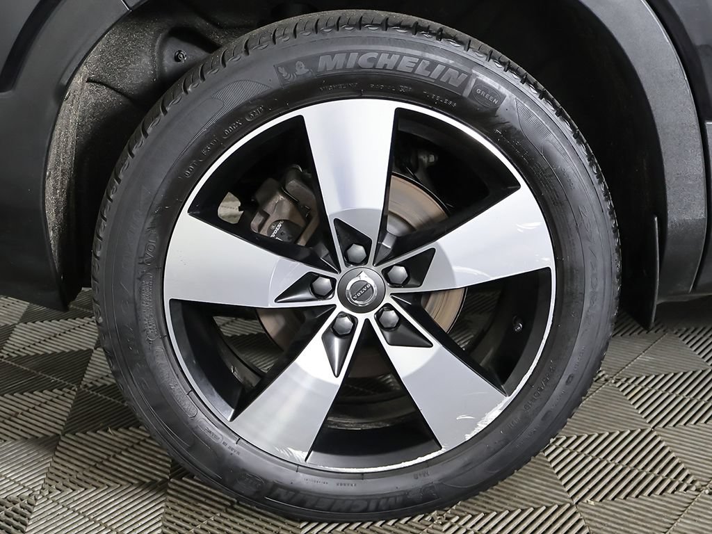 Used 2019 Volvo XC40 T5 Momentum AWD/4WD image 18
