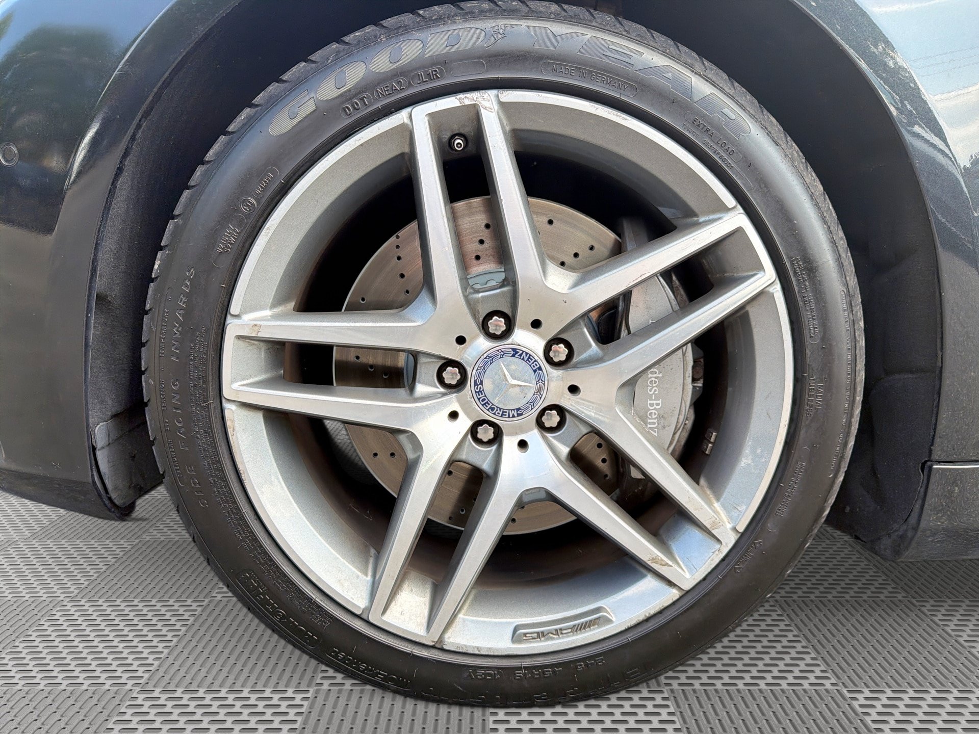Used 2015 Mercedes-Benz S 550 4MATIC Sedan image 19