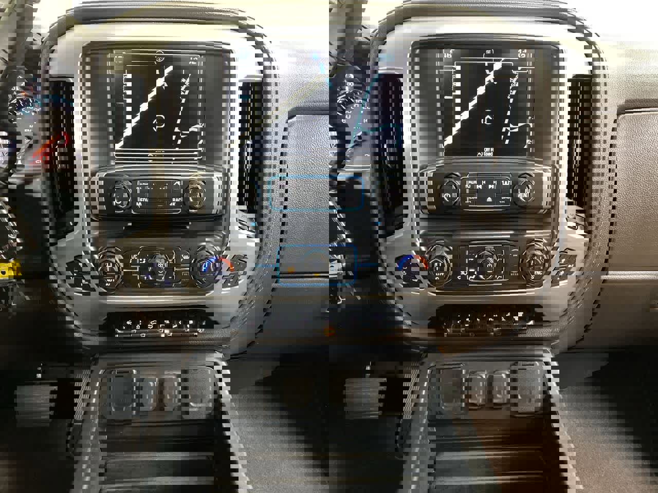 Used 2018 GMC Sierra 2500 SLT image 25