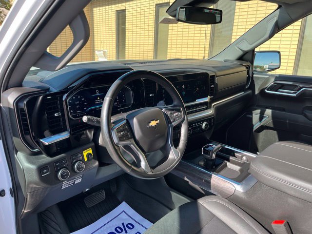 Used 2024 Chevrolet Silverado 1500 LTZ w/ LTZ Convenience Package II AWD/4WD image 11