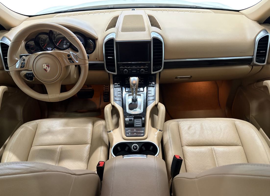 Used 2011 Porsche Cayenne AWD/4WD image 17