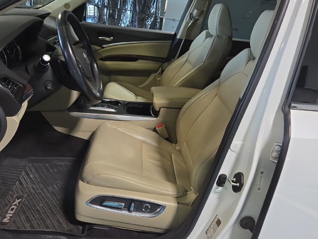 Used 2020 Acura MDX SH-AWD image 11