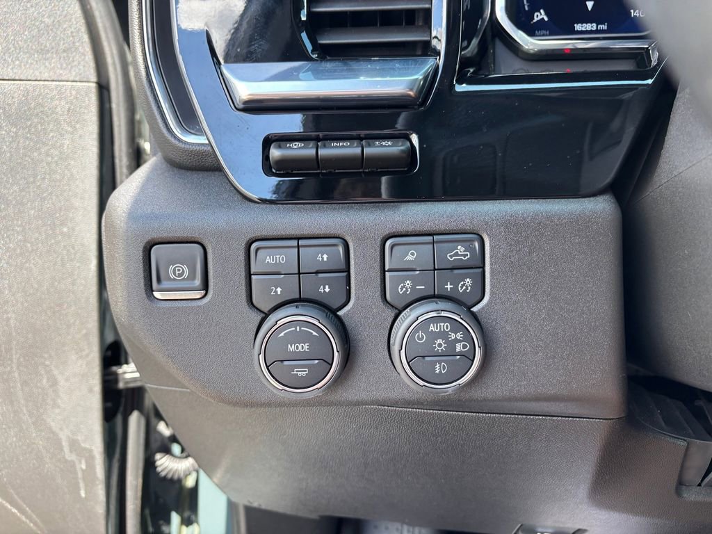 Used 2025 Chevrolet Silverado 2500 LTZ w/ Trail Boss Package image 20