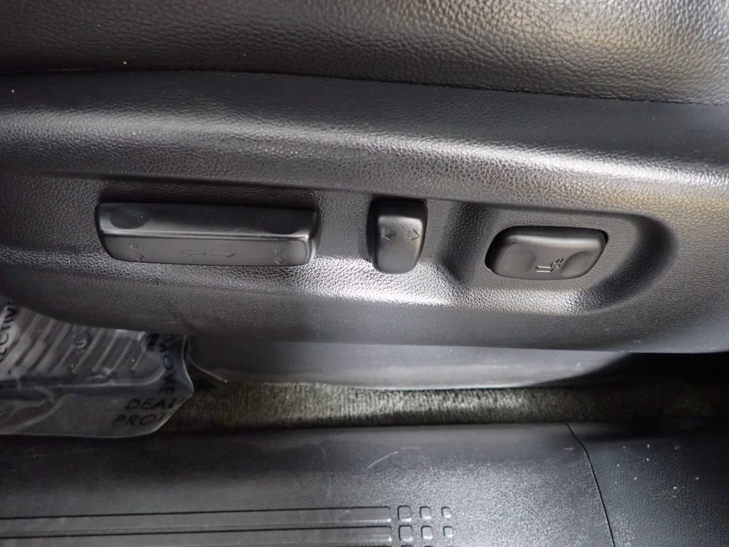 Used 2014 Honda Pilot Touring image 22