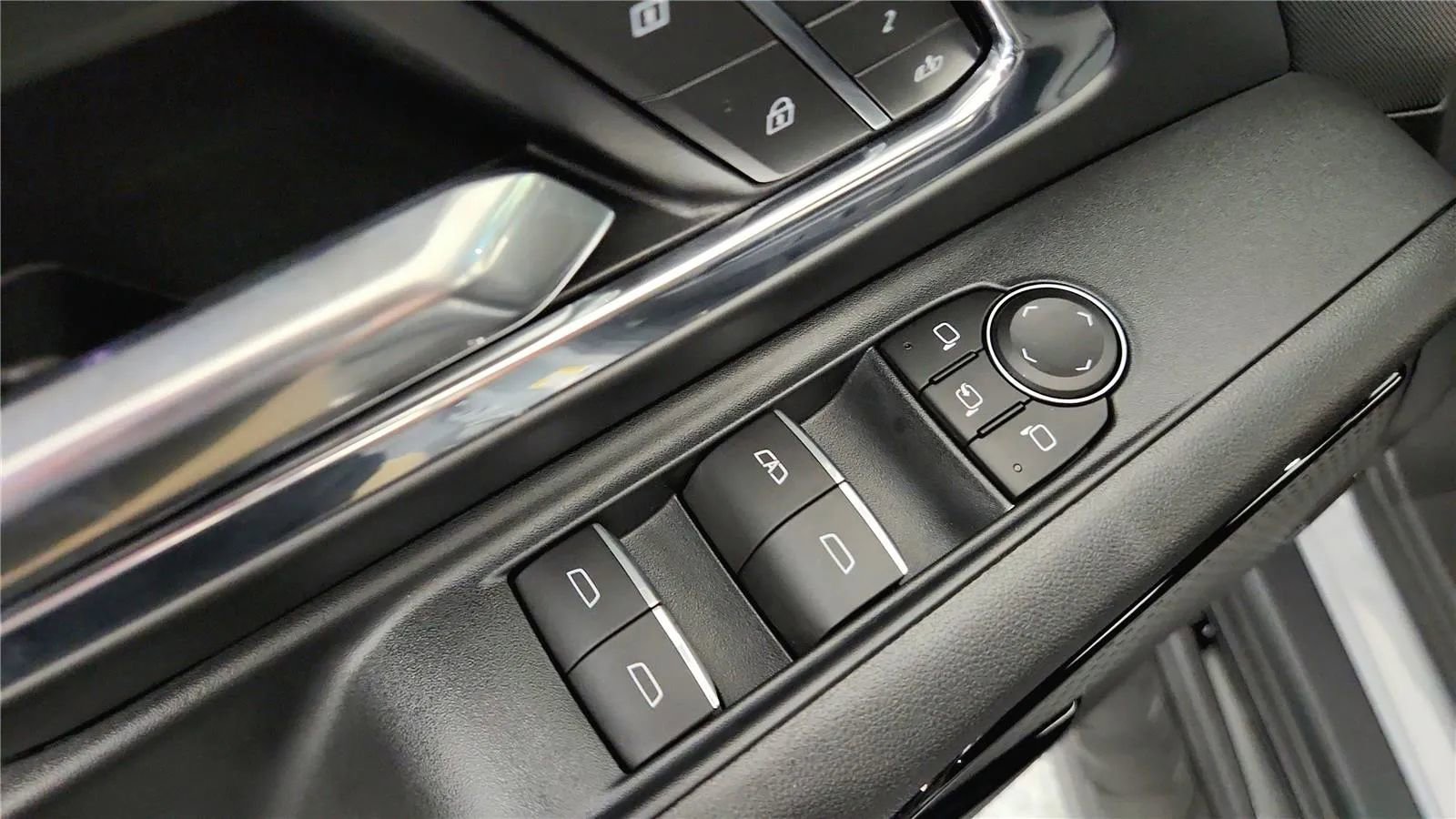 New 2026 Chevrolet Silverado EV LT w/ Plus Package image 43