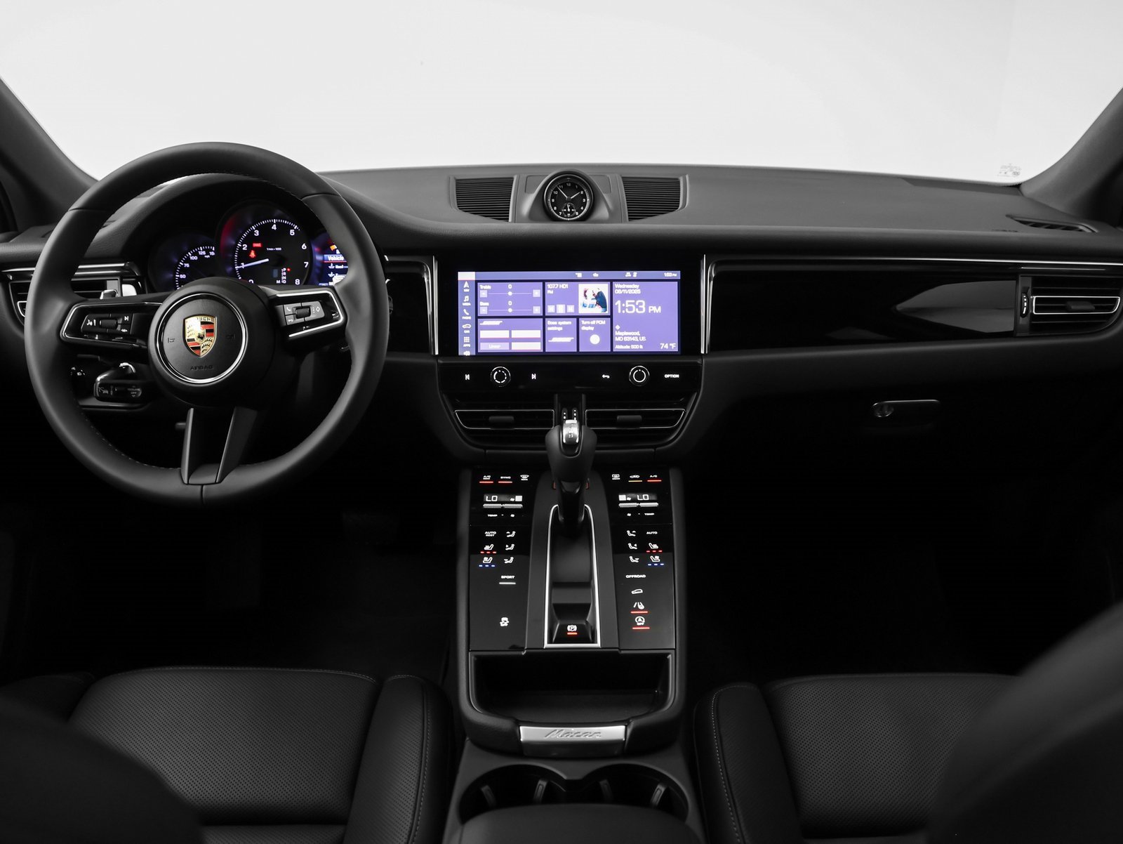 Certified 2025 Porsche Macan image 27