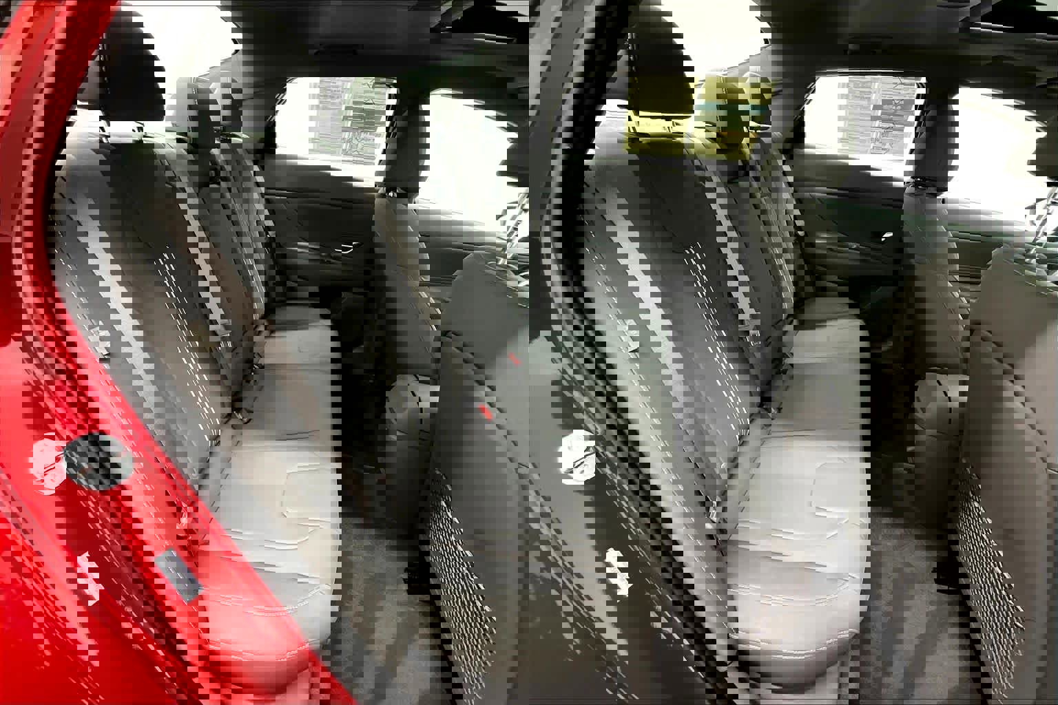 Used 2025 Hyundai Elantra SEL image 20