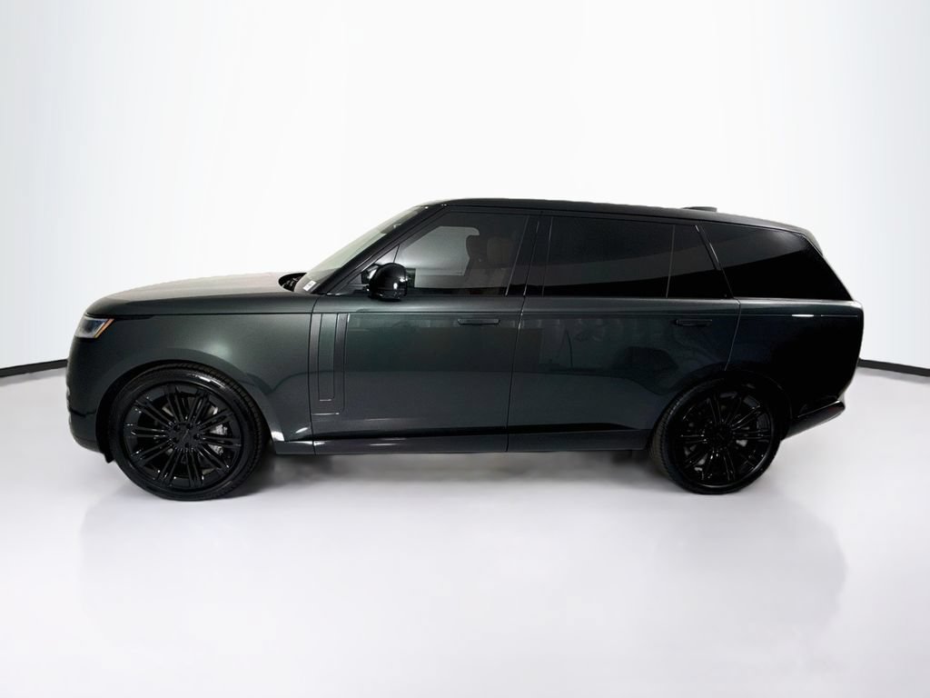 New 2026 Land Rover Range Rover Long Wheelbase SE AWD/4WD image 8