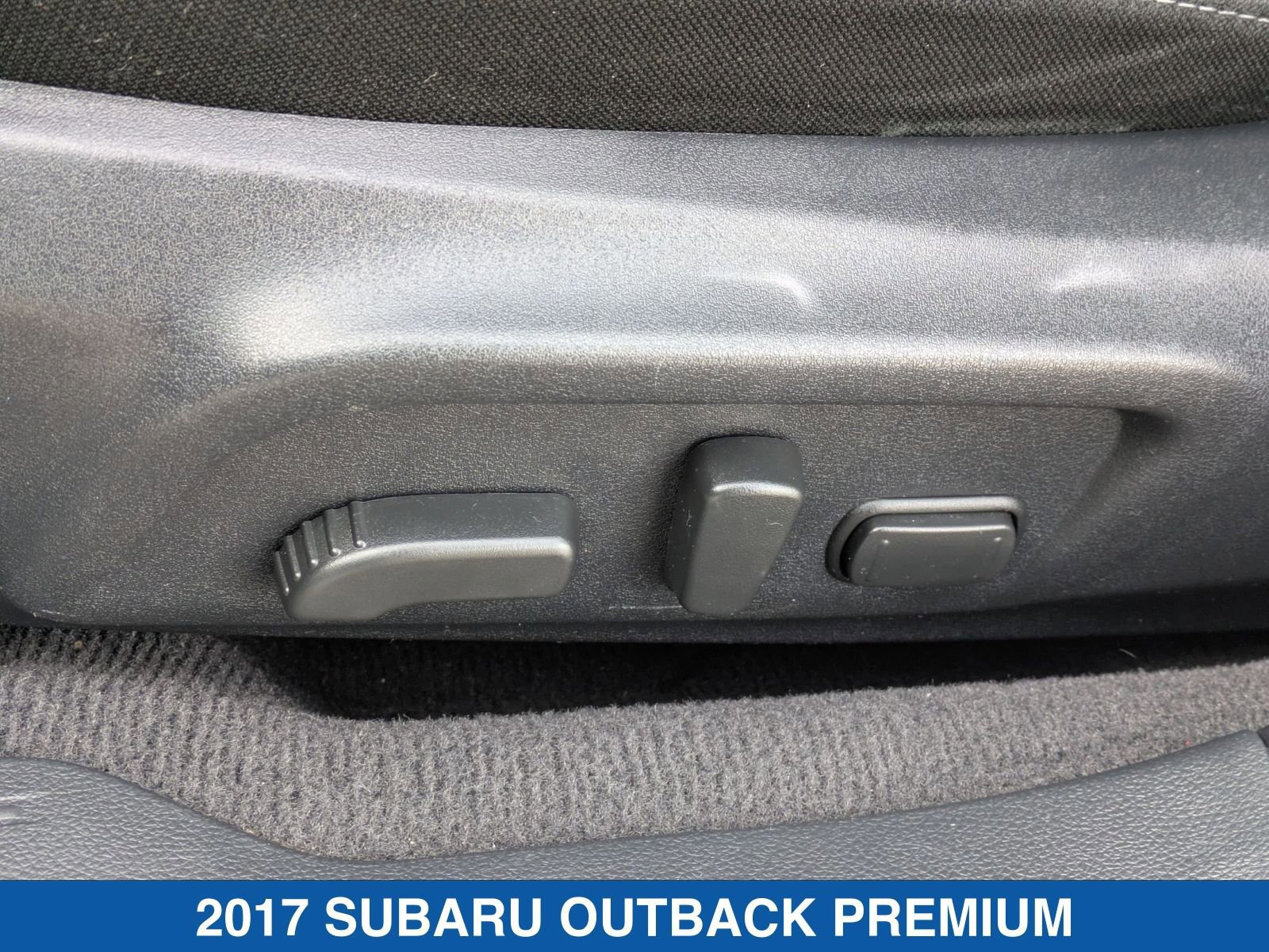Used 2017 Subaru Outback 2.5i Premium image 26