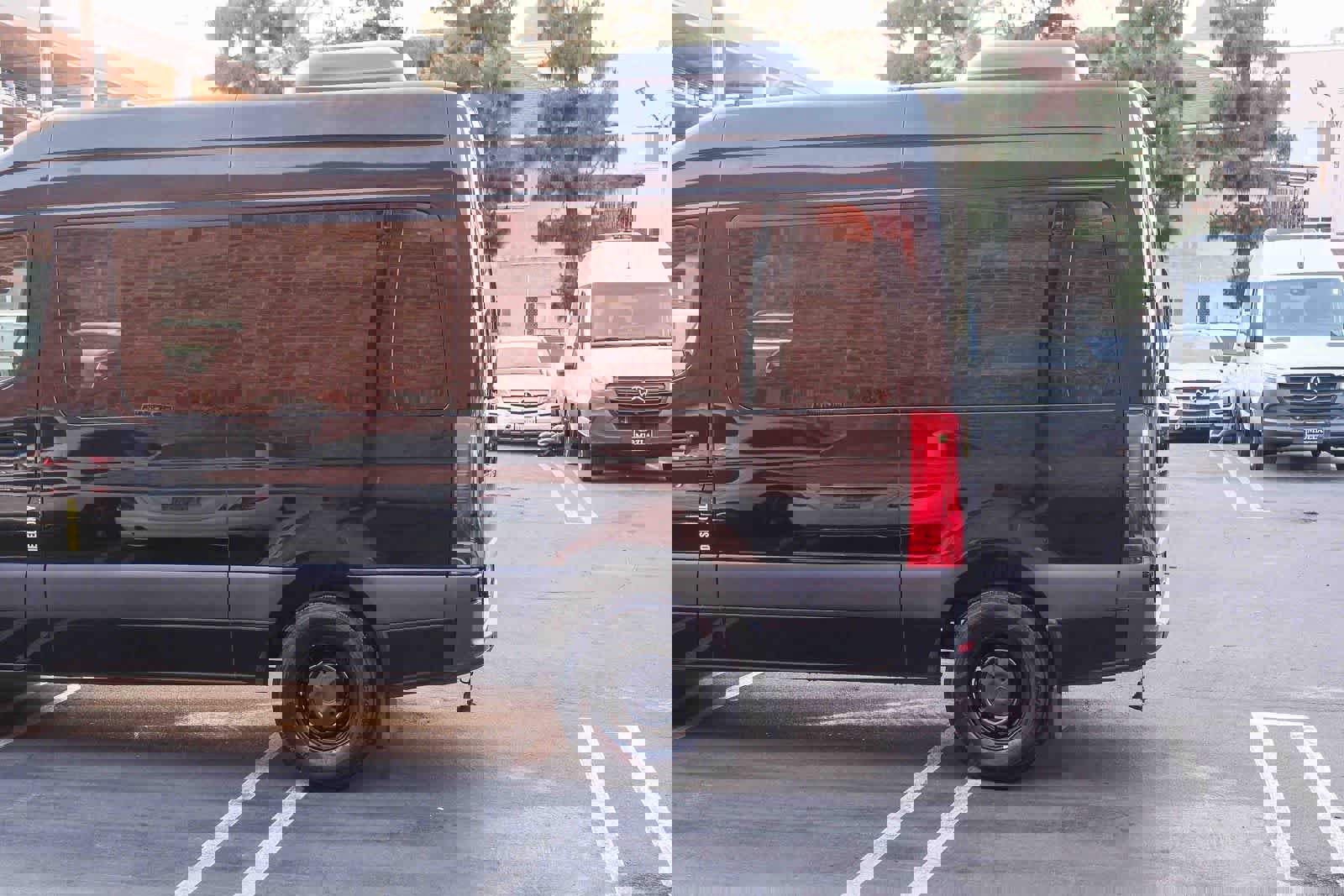 Used 2024 Mercedes-Benz Sprinter 2500 image 8