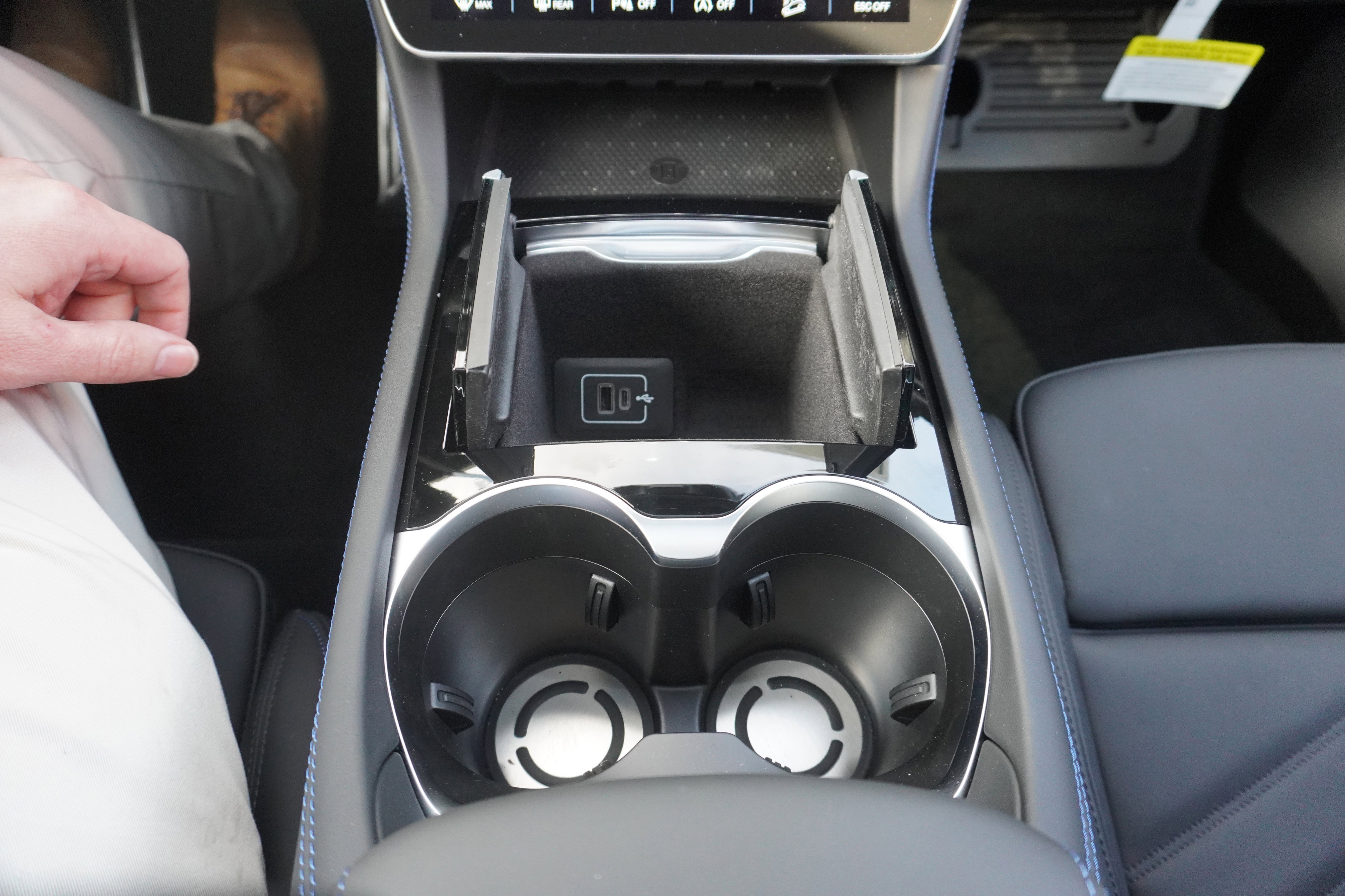 New 2025 Maserati Grecale Modena image 33