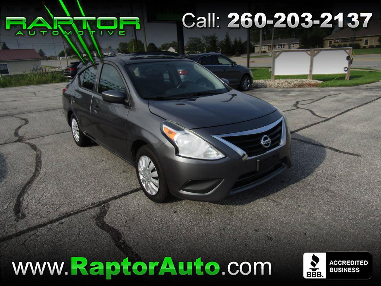 Used 2018 Nissan Versa S Plus FWD image 1