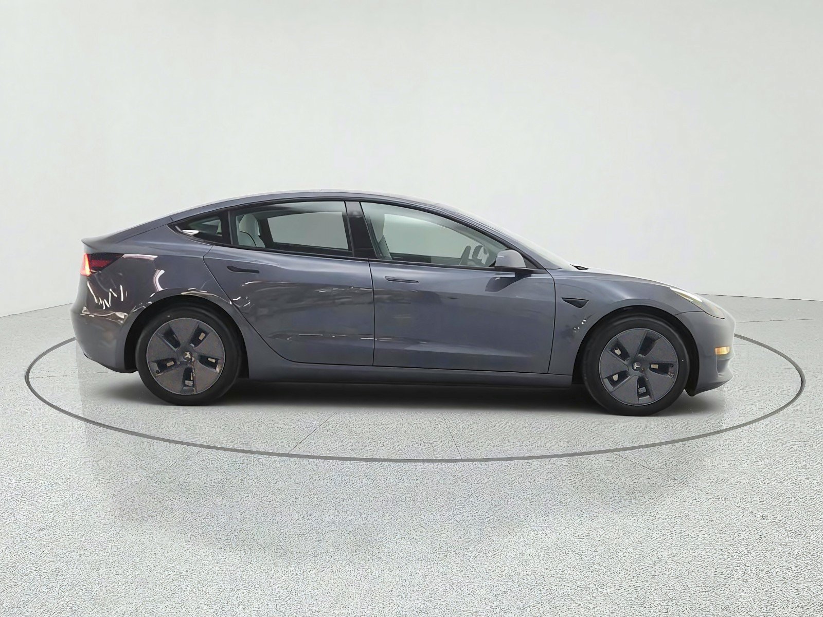 Used 2022 Tesla Model 3 Long Range AWD/4WD image 4