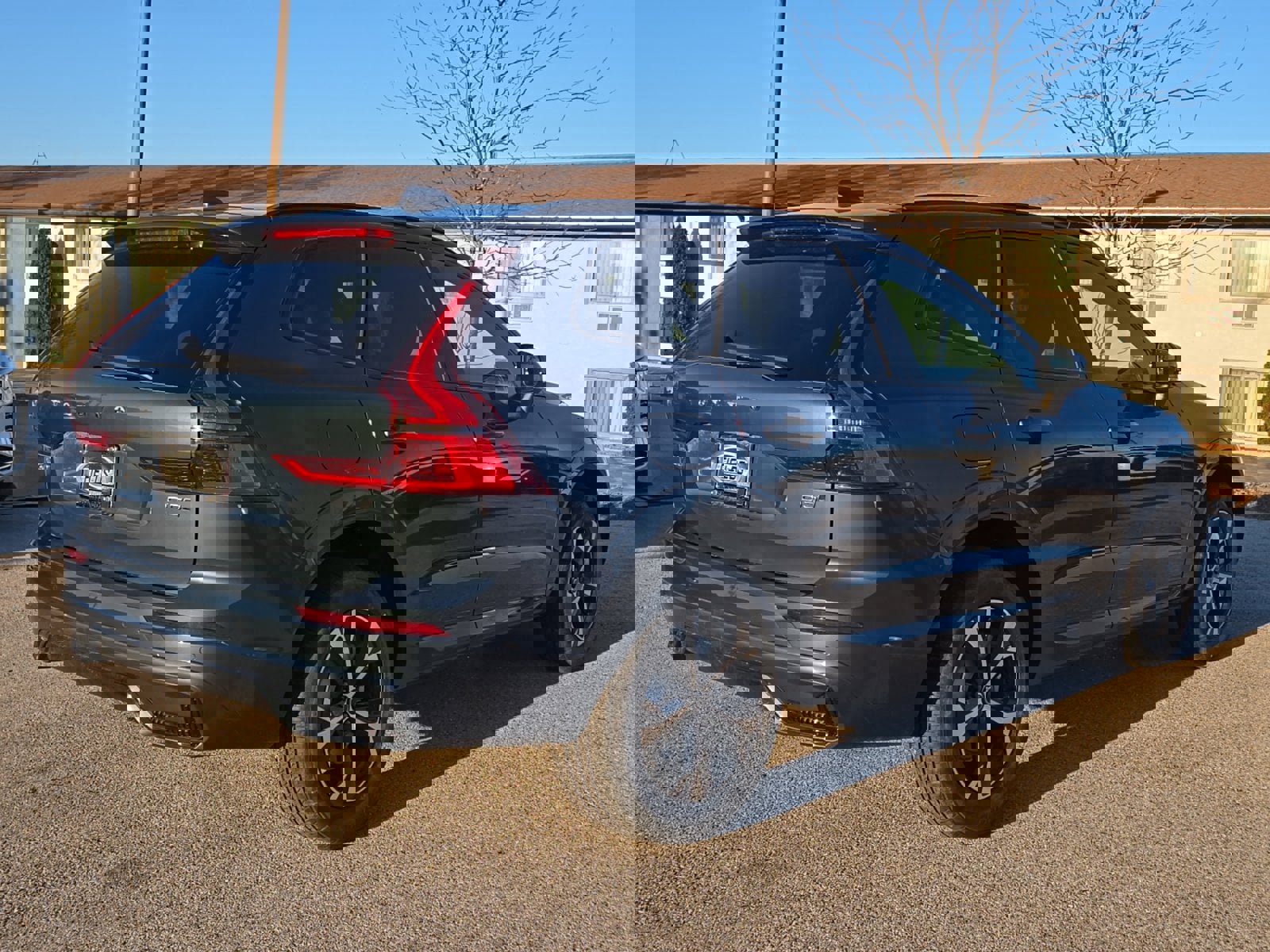 New 2026 Volvo XC60 B5 Core w/ Climate Package image 5