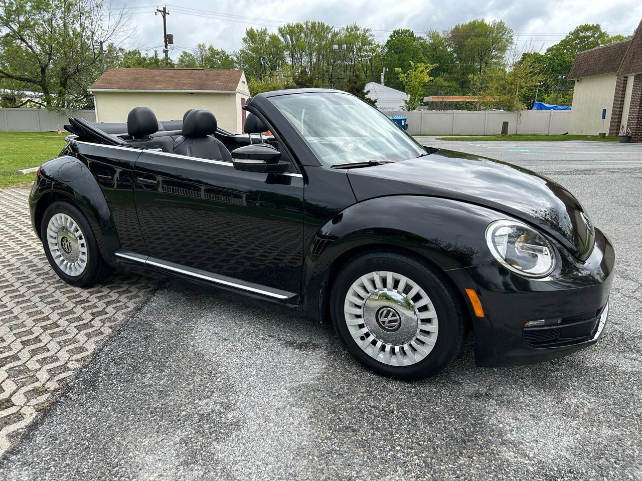Used 2014 Volkswagen Beetle 2.5 FWD image 11