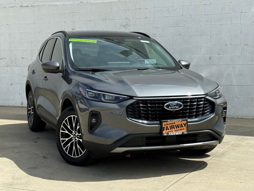 New 2024 Ford Escape SE w/ PHEV Premium Package FWD image 2
