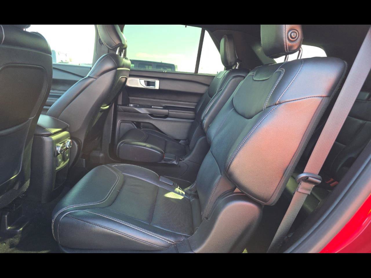 Used 2020 Ford Explorer ST w/ ST Street Pack AWD/4WD image 4