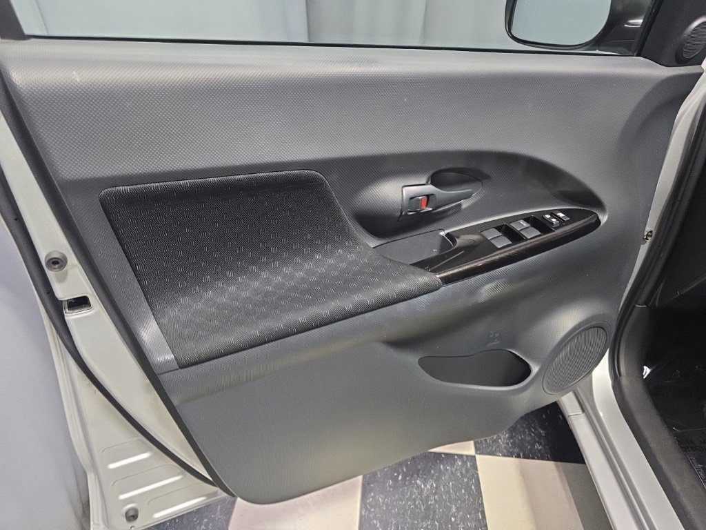 Used 2009 Scion xD image 14