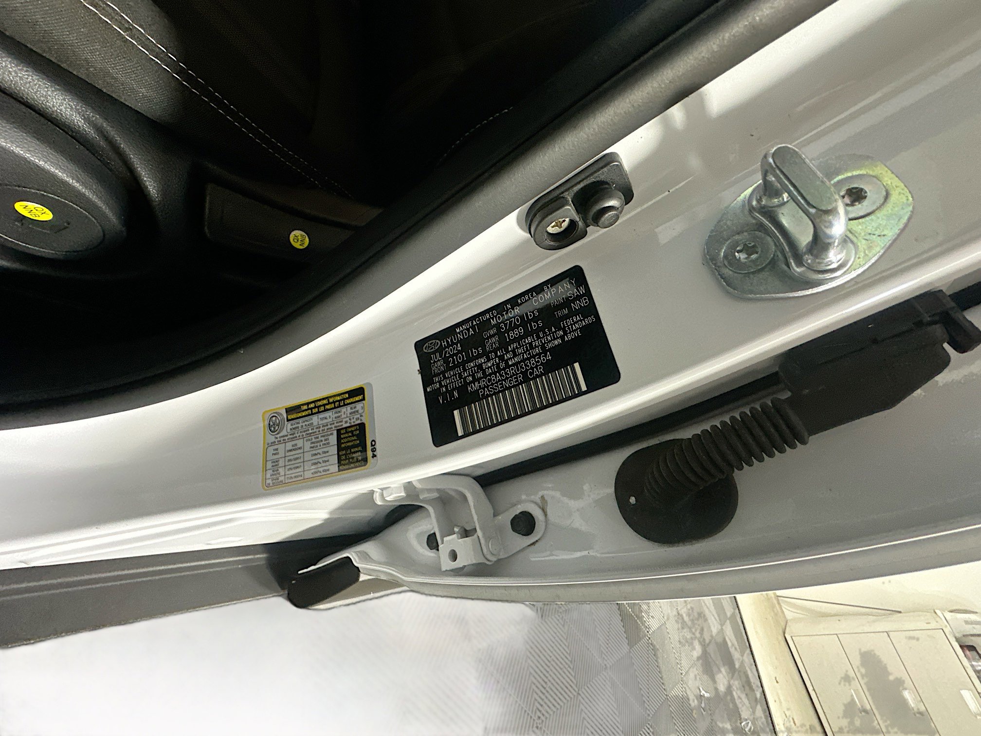 Used 2024 Hyundai Venue SEL image 12