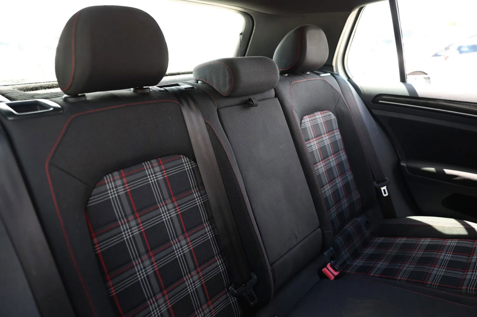 Used 2015 Volkswagen GTI S FWD image 19