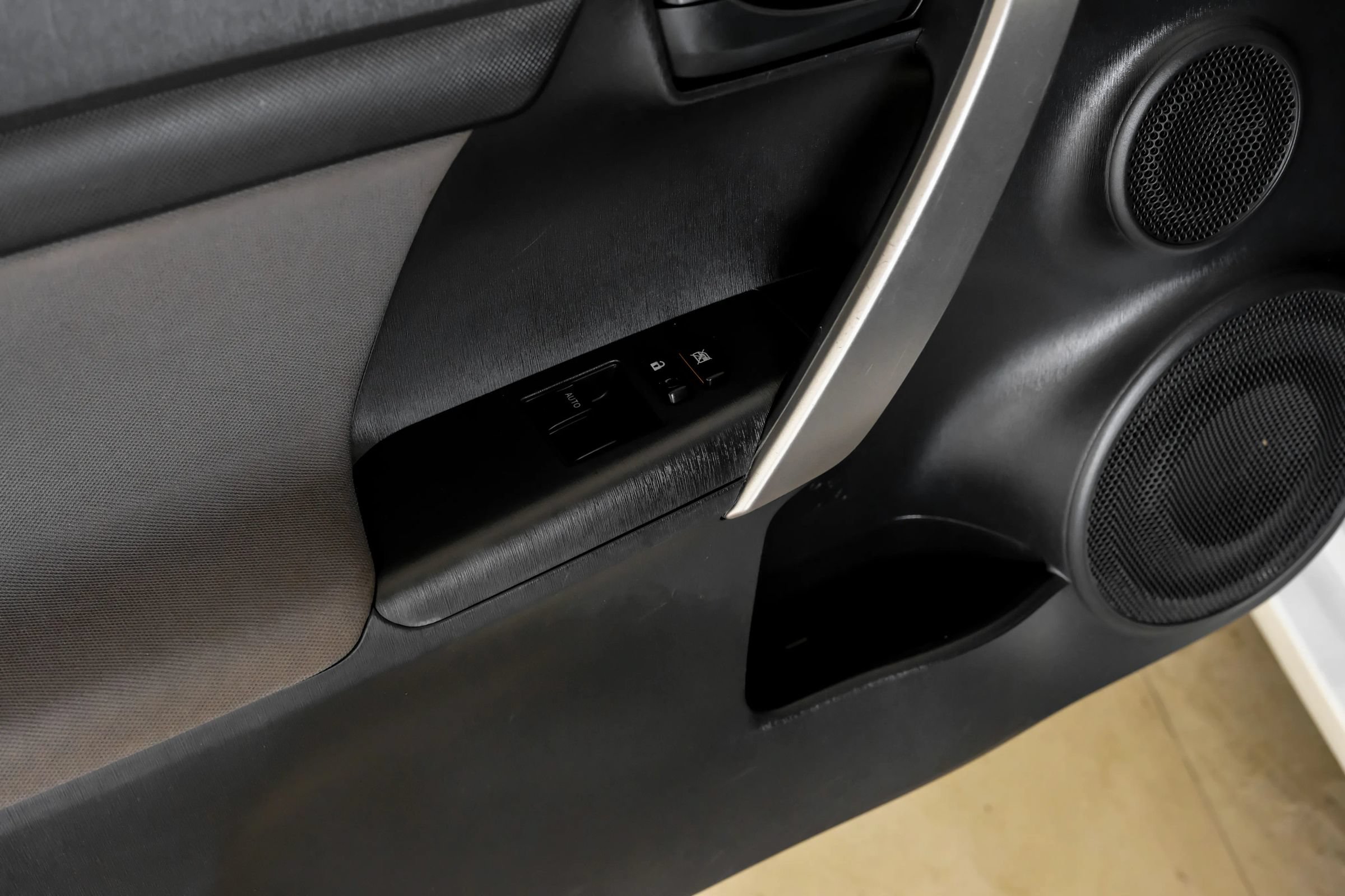 Used 2012 Scion tC FWD image 26