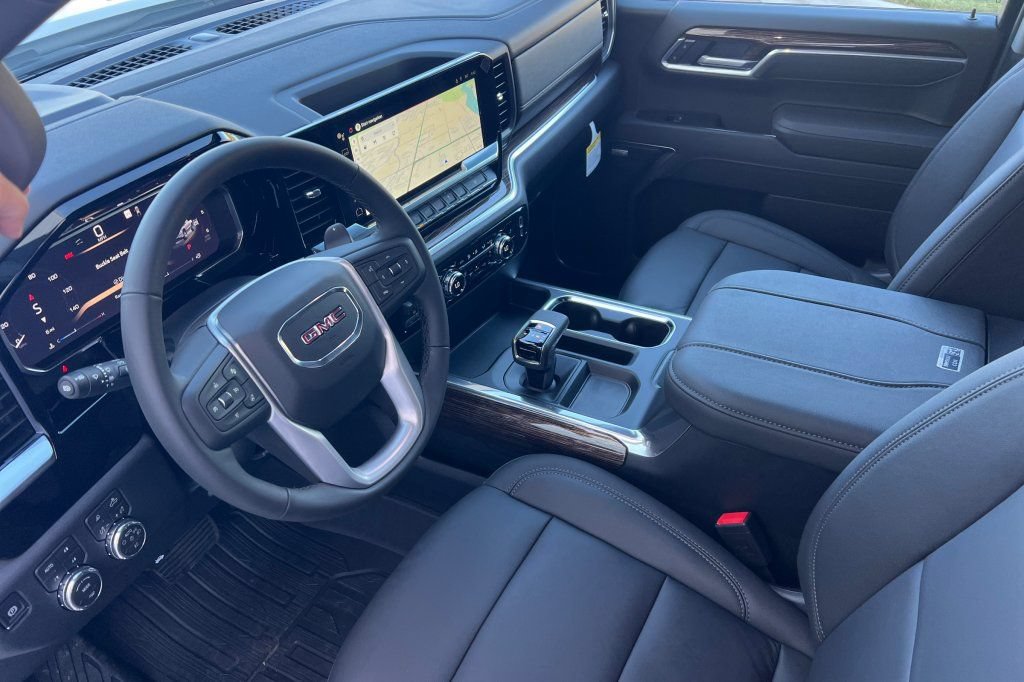 New 2026 GMC Sierra 1500 Elevation w/ Elevation Premium Package AWD/4WD image 7