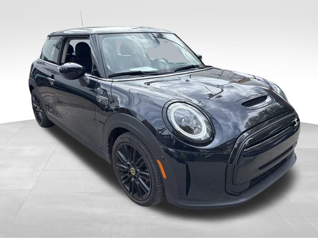 Certified 2024 MINI Cooper SE FWD image 5