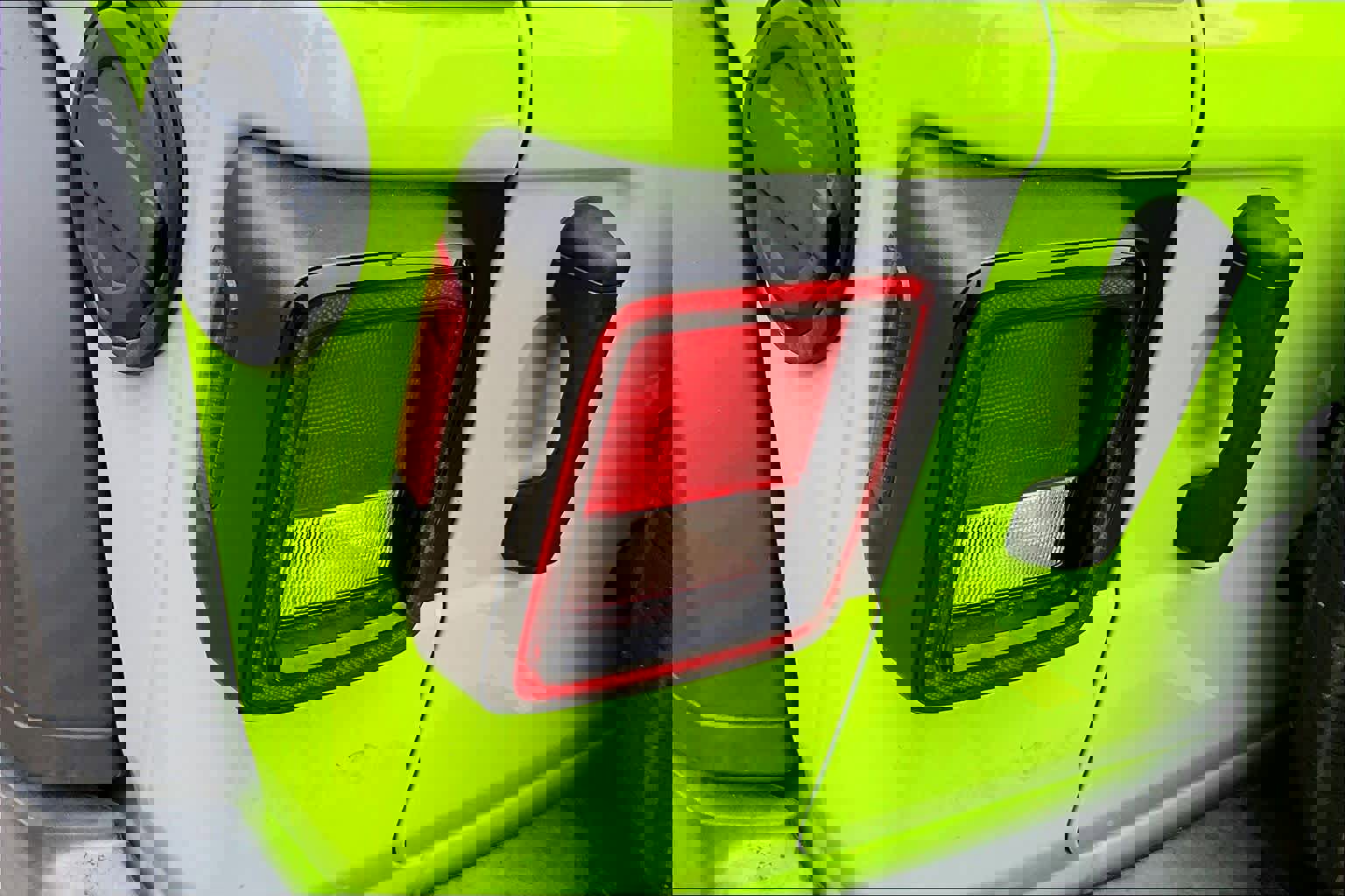 Used 2021 Jeep Wrangler Sport S image 25