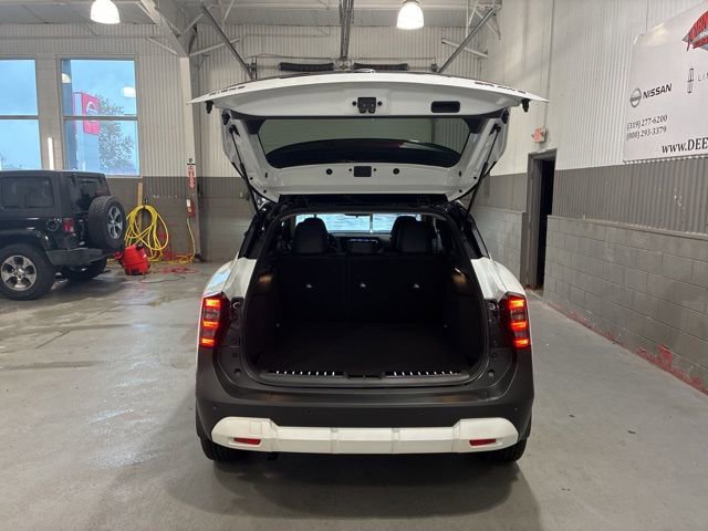 New 2026 Nissan Kicks SR w/ SR Premium Package image 11