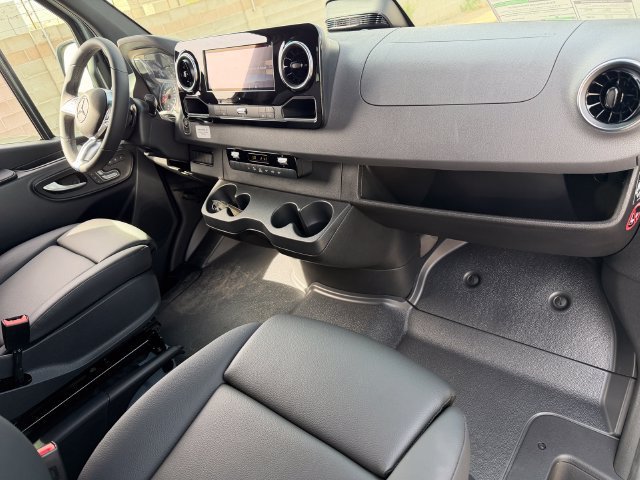 New 2026 Mercedes-Benz Sprinter 2500 image 25