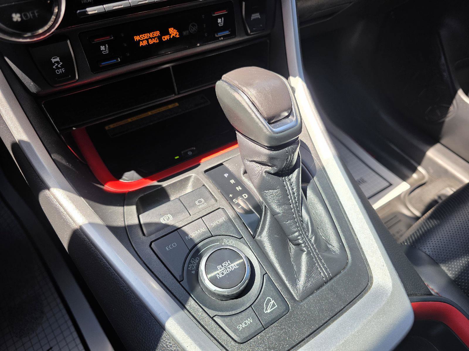 Used 2020 Toyota RAV4 TRD Off-Road AWD/4WD image 16